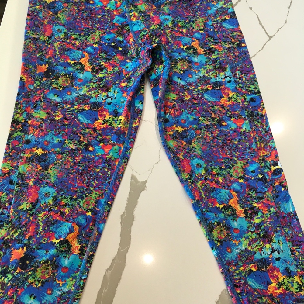 Dona Jo Artsy Capri Leggings Colorful Size 3 (xl) UVB 50+ Loud Retro Disco Cool